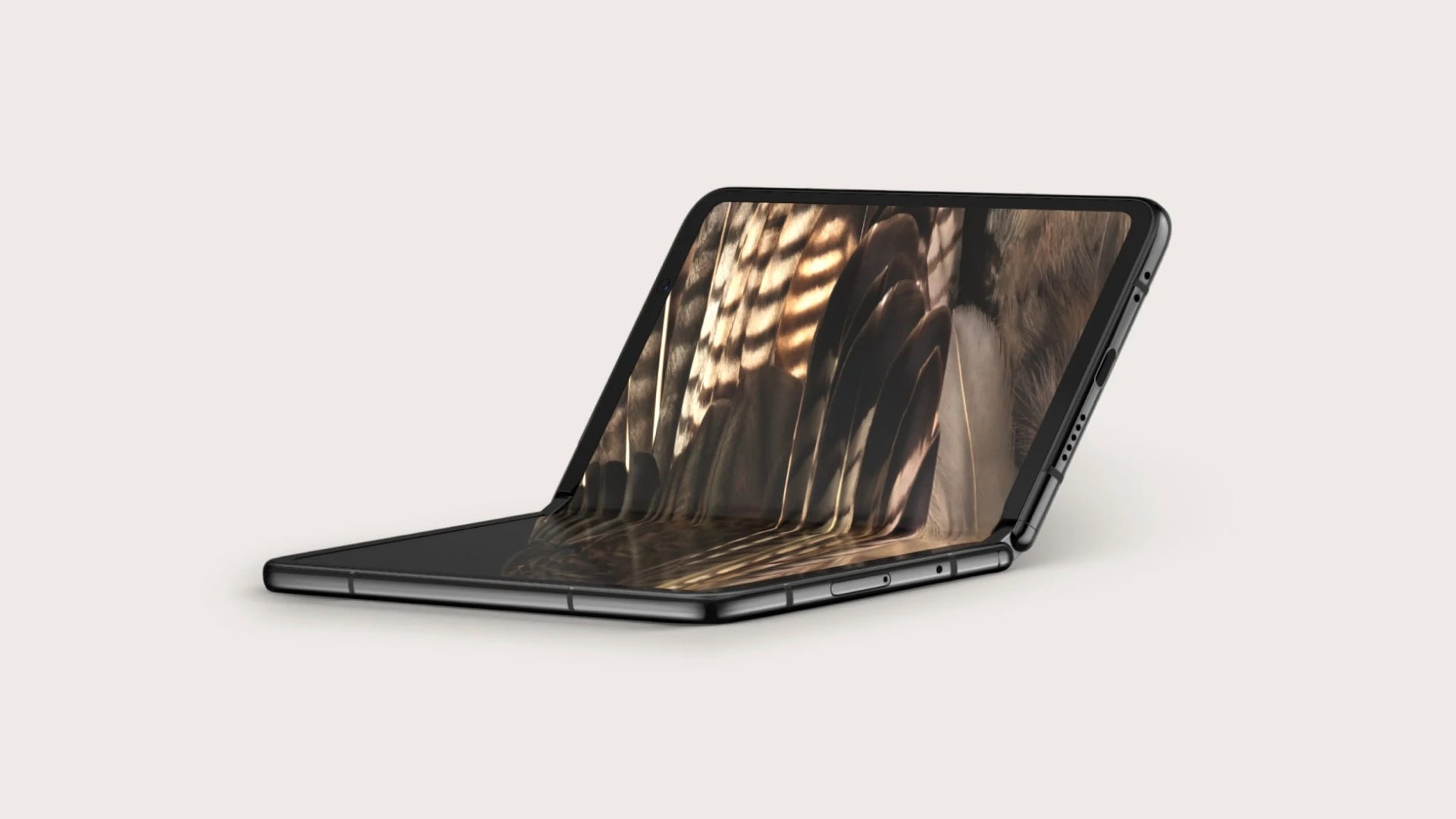 Google Pixel Fold: More (and Less) than a Galaxy Z Fold 4 Carbon Copy