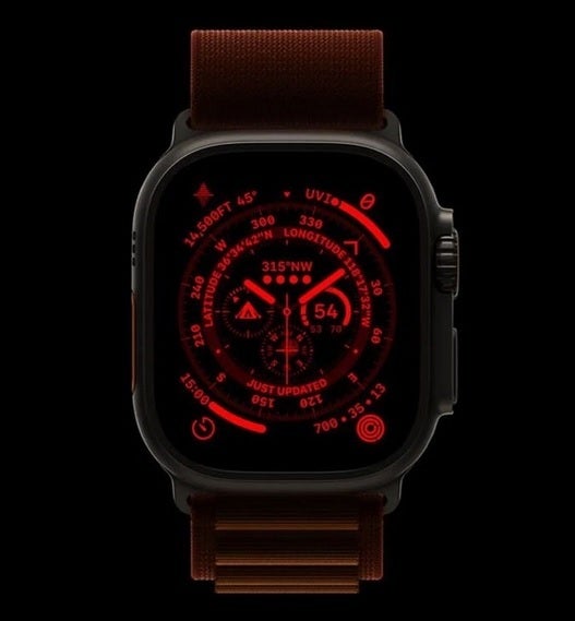 The Apple Watch Ultra Night Mode with the Wayfinder face - The Apple Watch Ultra gets an automatic &quot;eye-saving&quot; feature in watchOS 10
