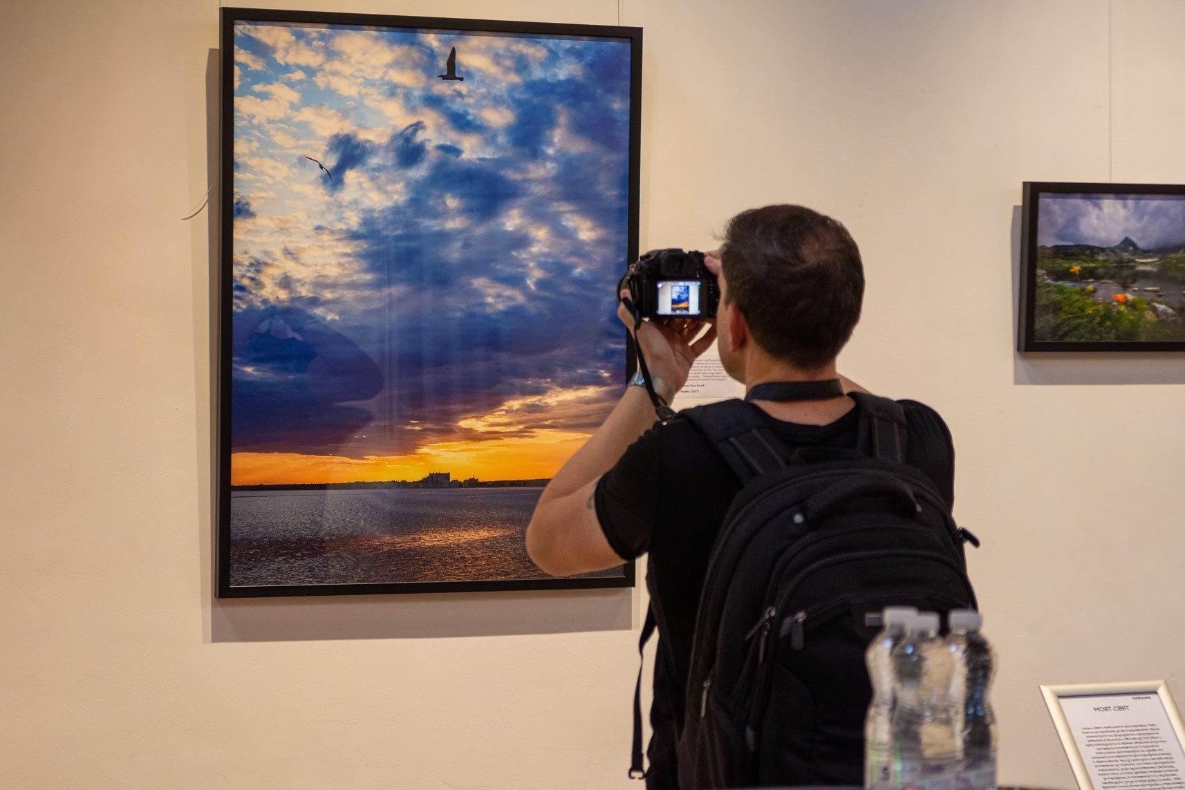 Can you do art photography with a smartphone? Samsung's "My World" exhibition says yes!