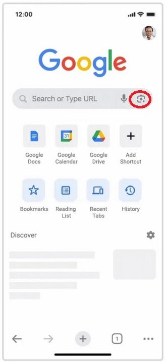 Accédez à Google Lens à partir de la version iOS de l'application Chrome - Des applications Google telles que Maps, Translate, Calendar et Lens sont intégrées à l'application iOS Chrome