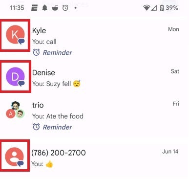 The Messages icon on the lower right of the avatars in the red boxes indicate those conversations that will use the RCS platform - Google tests badge for Messages that quickly points out RCS chats