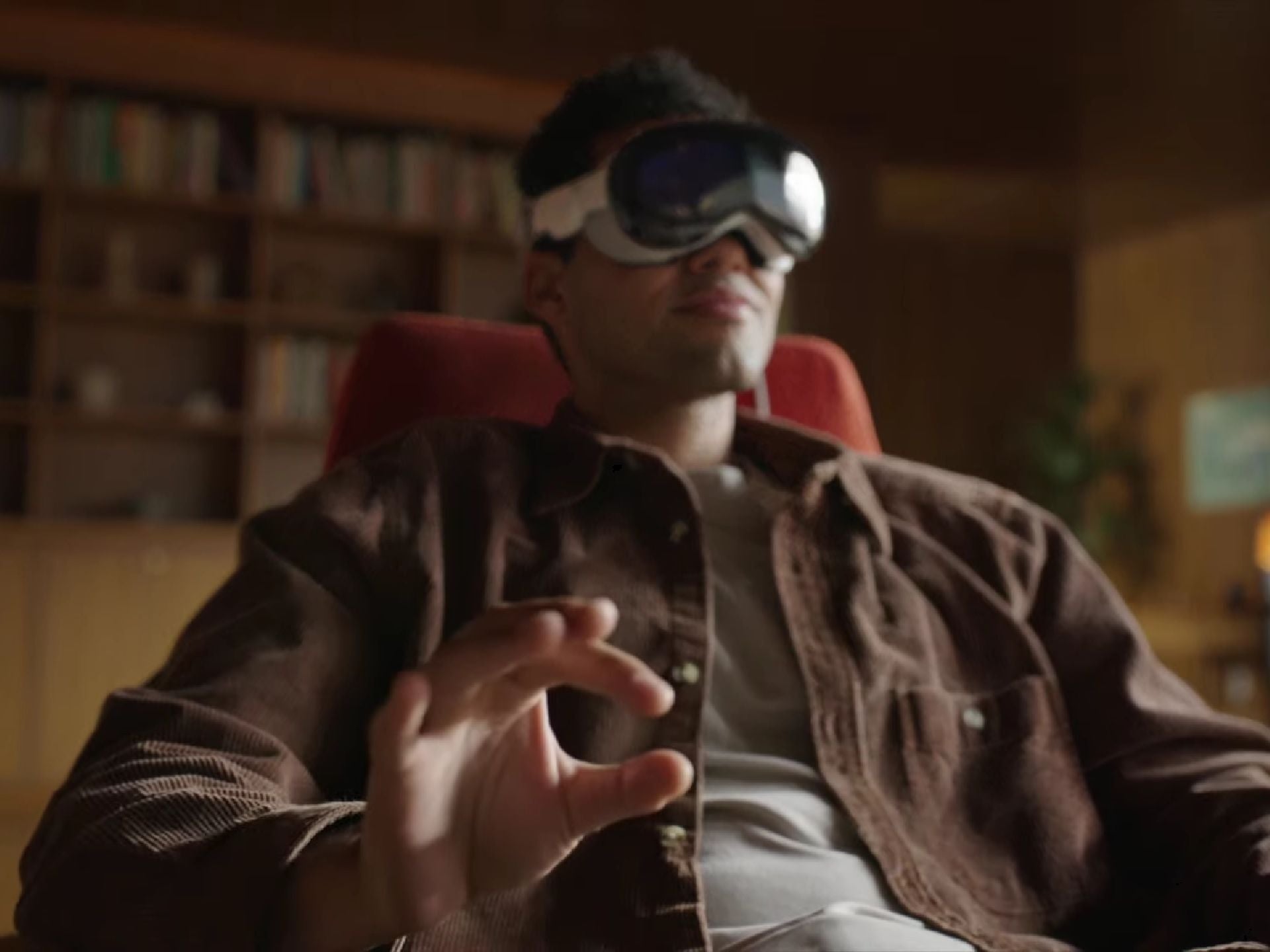That little, snappy tap of your finger tips is all you need in order to boss around the Vision Pro. - Apple’s Vision Pro headset doesn&#039;t need controllers. Why?