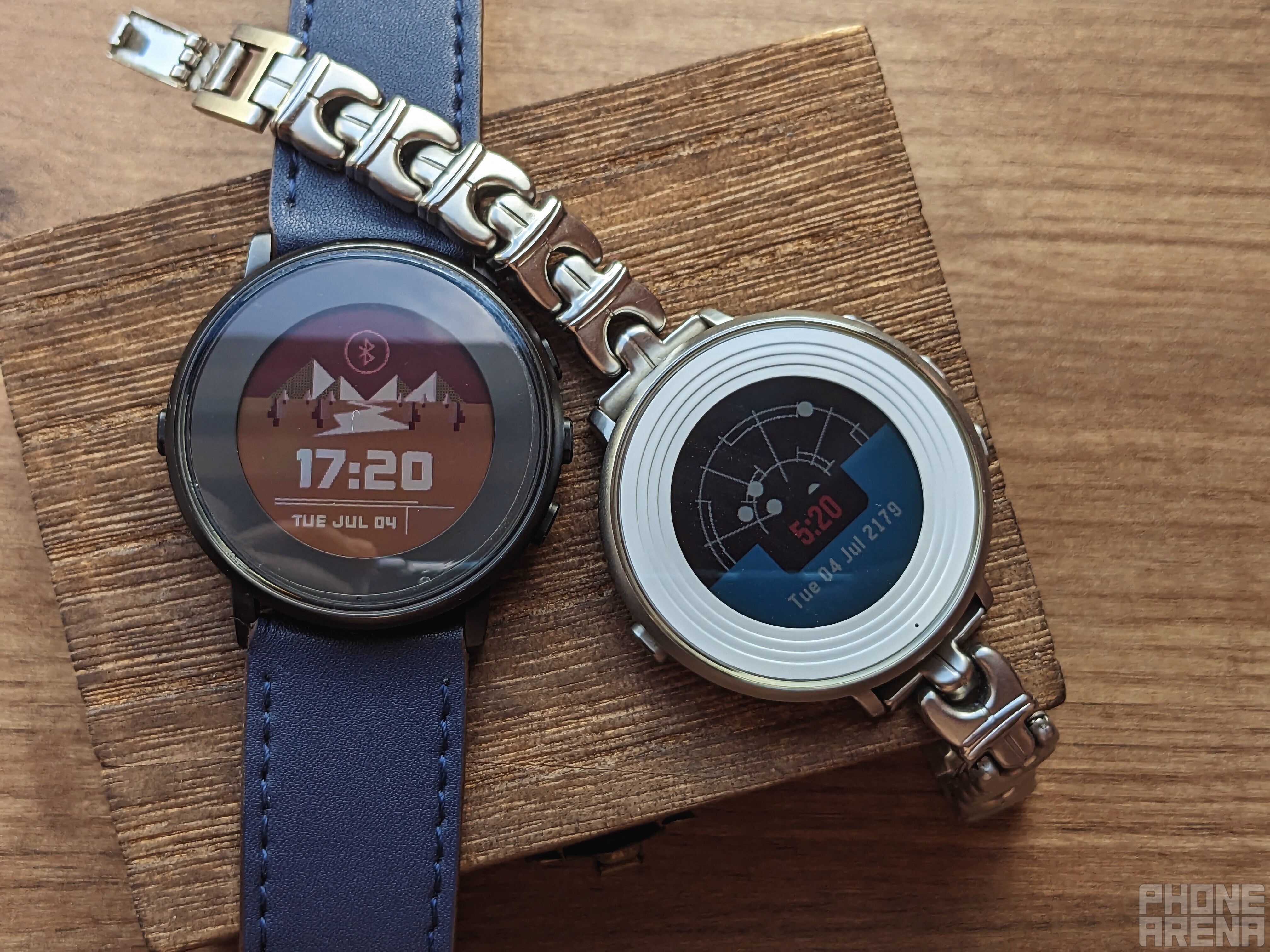 The Pebble Time Round is a great example of how minor changes can bring a whole new vibe to a design. | Image credit - PhoneArena - Samsung and Google need to stop trying to reinvent the smartwatch, because it already exists