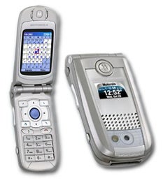 Supposedly the first real pictures of Motorola MPx220 smartphone are available