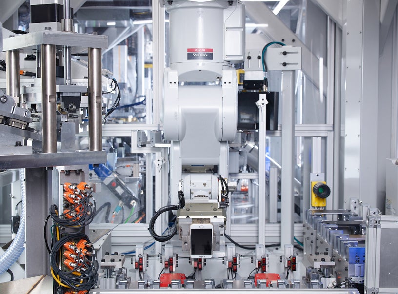 Each Daisy robot owned by Apple recycles parts from 1.2 million older iPhone units a year - This is how a used iPhone unit gets a second shot at life