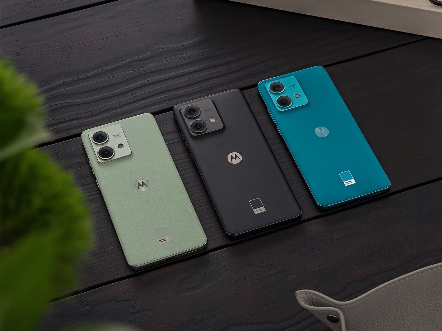 Quite the striking selection, right? - The Motorola Edge 40 Neo is here, vibrant and durable
