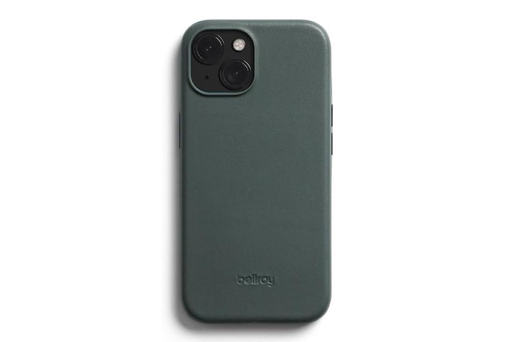 https://m-cdn.phonearena.com/images/articles/406120-image/bellroy-iPhone-15-leather-case.jpg