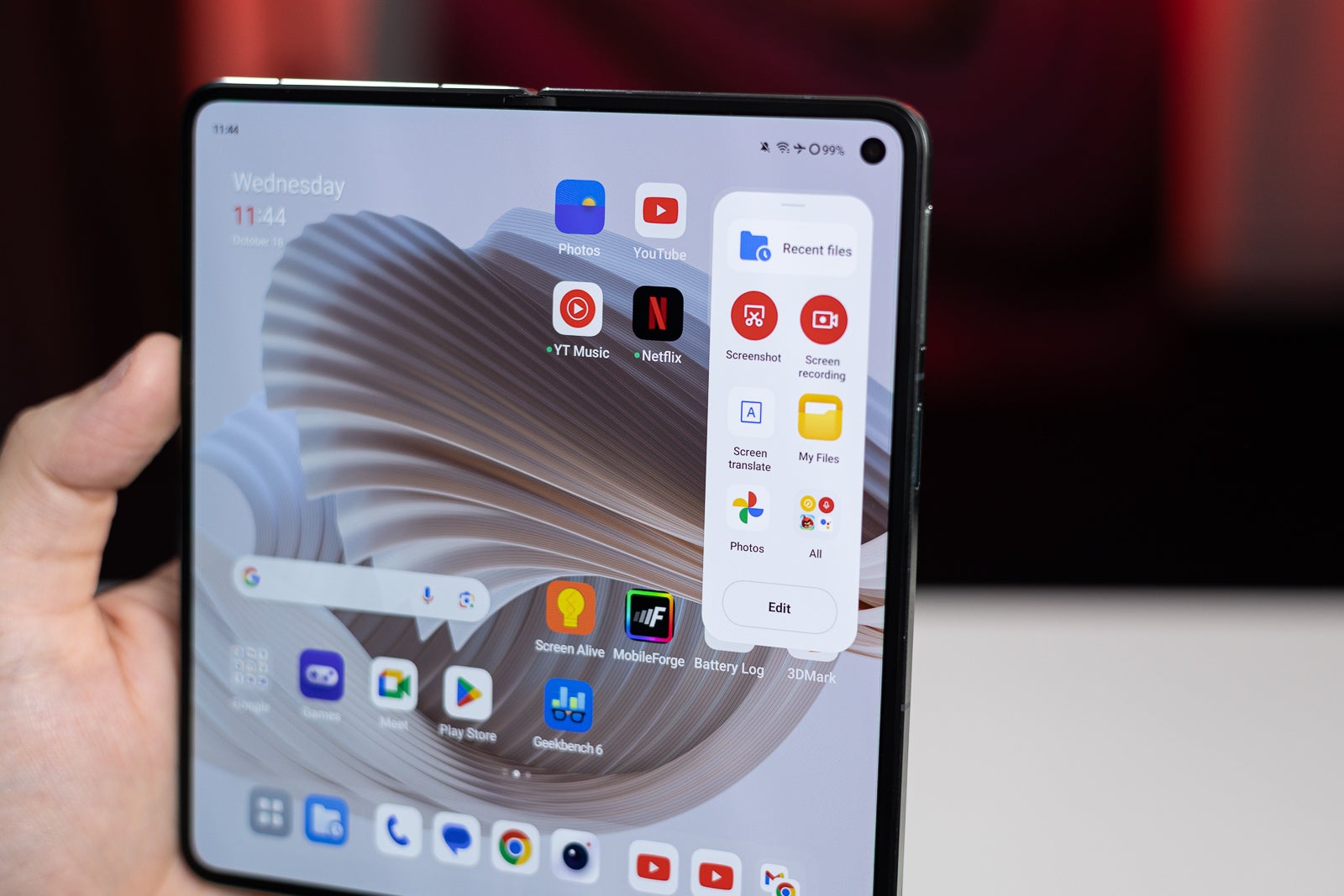 The OnePlus Open aims to take Samsung&#039;s foldable crown with amazing specs