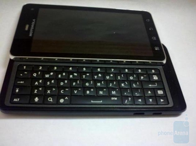 The Motorola DROID 3 will offer a landscape sliding QWERTY keyboard with 5 rows of keys - Motorola DROID 3 to have dual-core OMAP 4 processor and 4 inch qHD display?