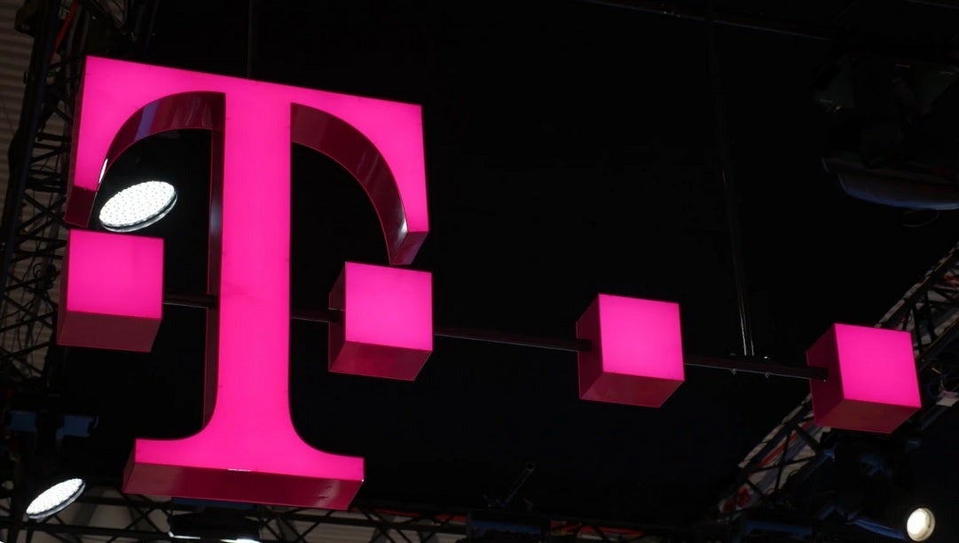 T-Mobile had another strong quarter - T-Mobile adds more net new postpaid phone subscribers in Q3 than AT&amp;T and Verizon combined