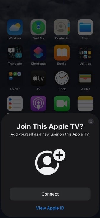 iPhone concerné avec un message contextuel vous demandant de devenir un nouvel utilisateur sur une Apple TV - Apple reste silencieux sur les attaques Flipper Zero DoS qui rendent un iPhone inutilisable