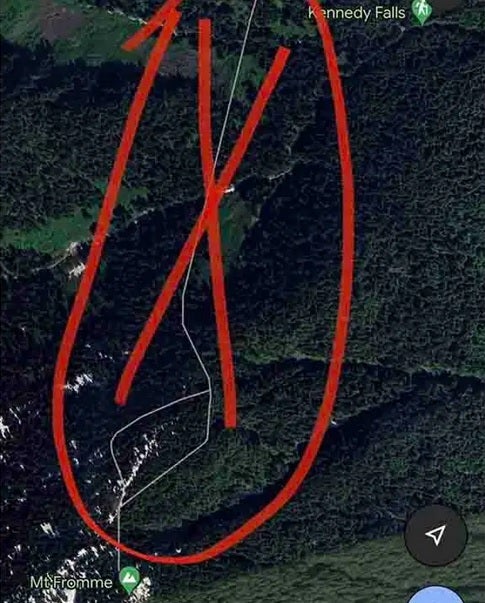 Le sentier pédestre vu sur Google Maps par le randonneur n'existait pas - L'homme bloqué sur une falaise suivant un sentier inexistant sur Google Maps a été secouru par une équipe d'hélicoptères