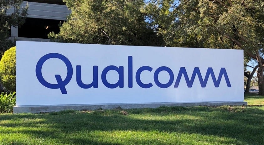 Qualcomm is still thinking about dual-sourcing its flagship AP but not until 2025 - New report contradicts previous rumor: Snapdragon 8 Gen 4 SoC to be built by TSMC only