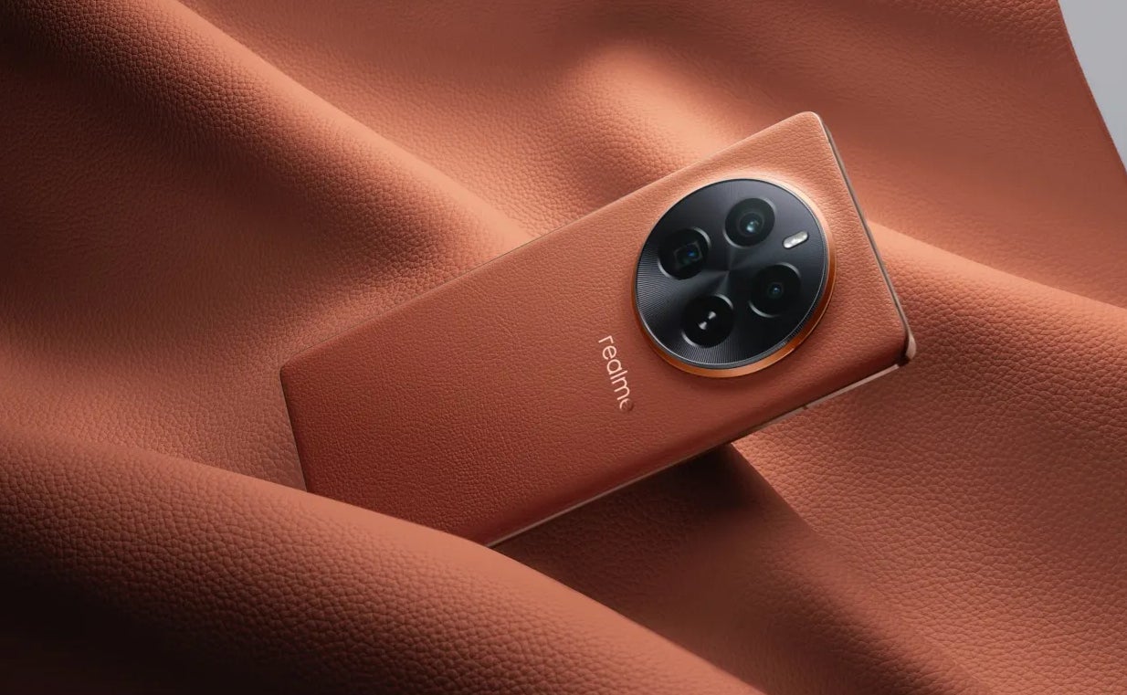Meet Realme’s new flagship, the powerful and stylish GT5 Pro