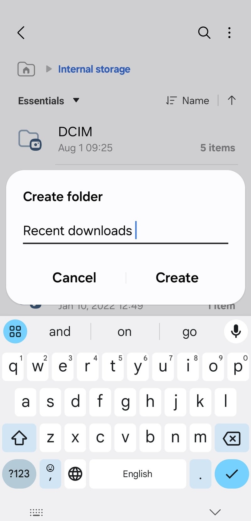 Creating new folder on Galaxy S22 Plus
