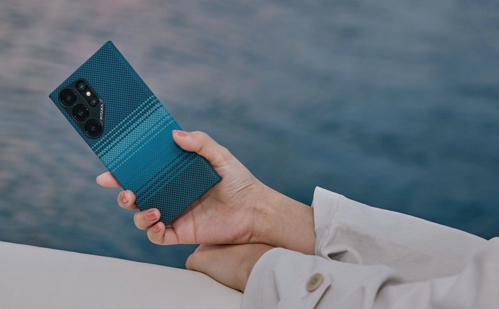 Durable, thin, magnetic: the new Pitaka cases for your Galaxy S24!