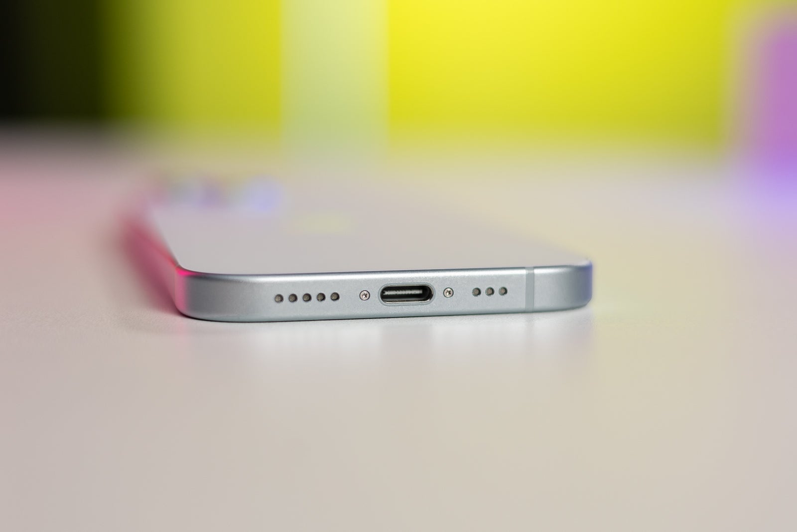There's a god! The iPhone finally charges via USB-C. - My experience with the iPhone 15: all the phone you could possibly need