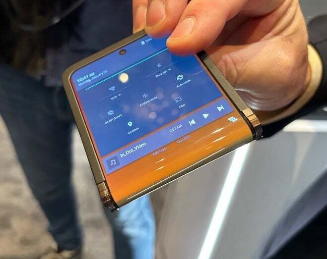 The Flex in &amp;amp; Out Flip concept device (Image credit–CNET) - Beyond the Fold and Flip galaxy: exploring innovative foldable phone concepts