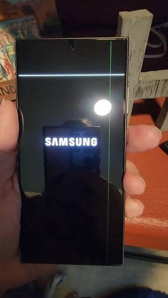 A faulty Galaxy S24 Ultra unit with a green line on its display - Many complain about Galaxy S24 bugs and issues. Is all of this a reason to skip the S24 and wait for a Galaxy S25?