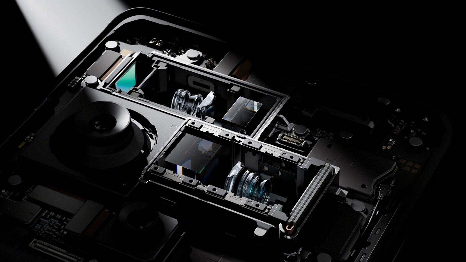 Tele-battle: How does the dual zoom on the Xiaomi 14 Ultra compare to the monster Oppo Find X7 Ultra?