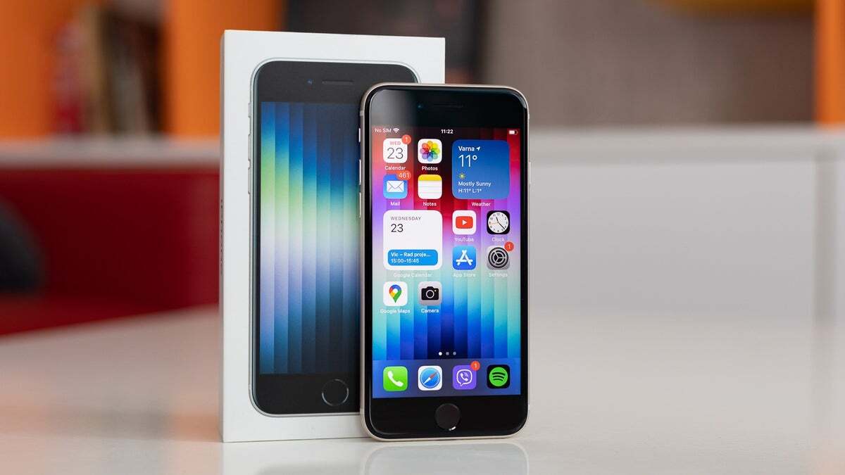 The most recently released budget model, the iPhone SE 3 released in 2022 and based on the iPhone 8 - Like other budget iPhone models, the iPhone SE 4 should lose value quickly