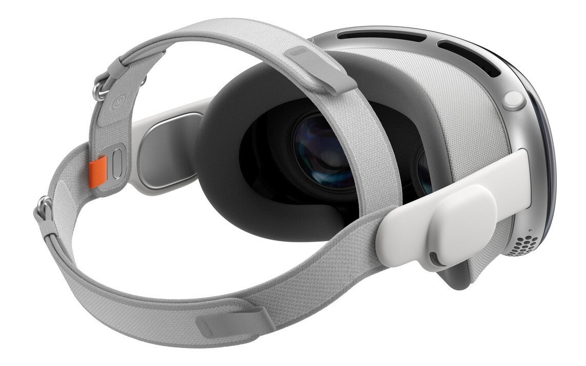 Thankfully, the Vision Pro Dual Loop Band exists - A light-hearted look at my "favorite" Apple design fails (Vision Pro is in here too)