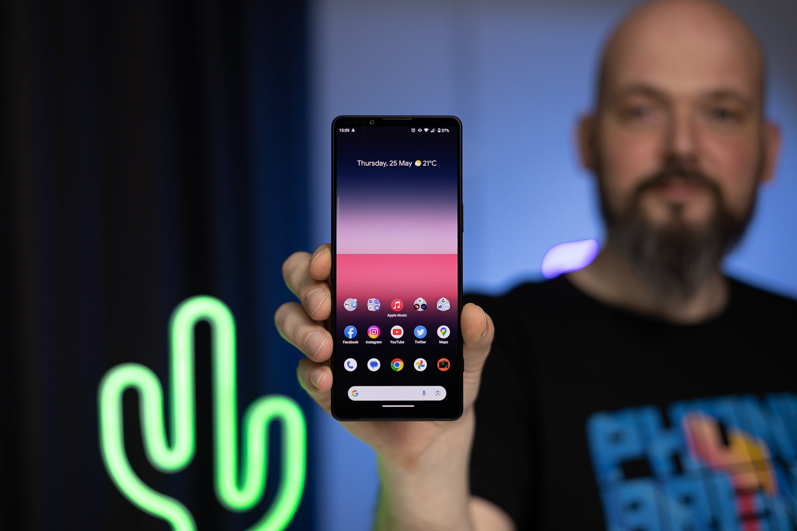 The Sony Xperia 1 V - Can ditching the 4k tall screen for a more mainstream display help the Sony Xperia 1 VI get more buyers?