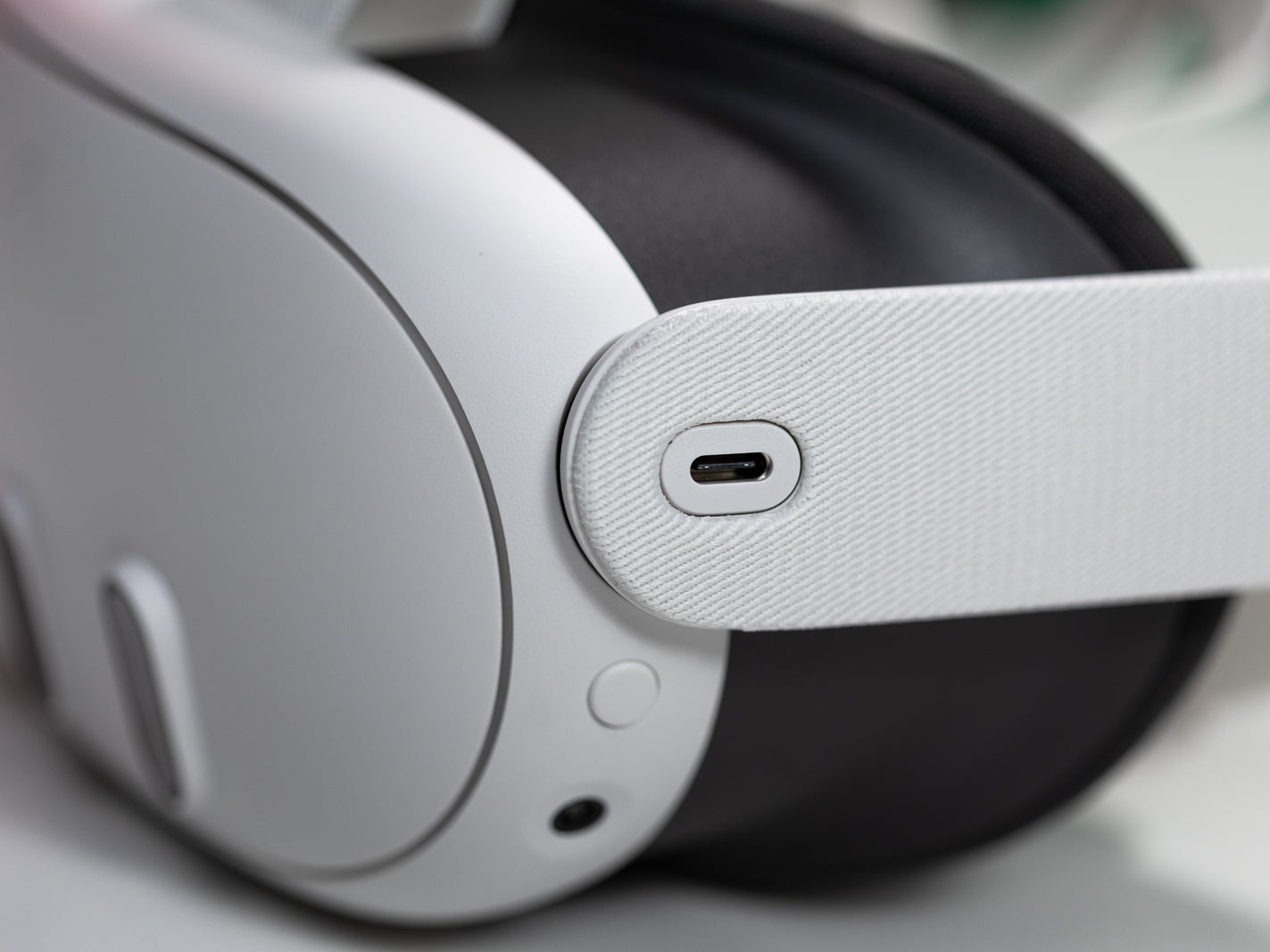 The USB-C port can be found on the left side of the headset. | Image credit — PhoneArena - Meta Quest 3 gets improved passthrough and other goodies in the latest update