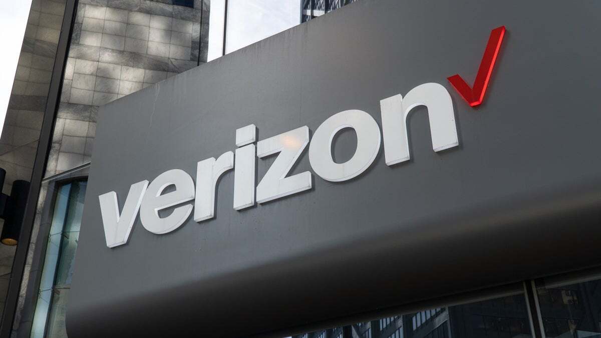 It&#039;s not too late to claim your share of Verizon&#039;s $100 million settlement fund - Current and former Verizon customers have hours left to claim their share of a $100M settlement