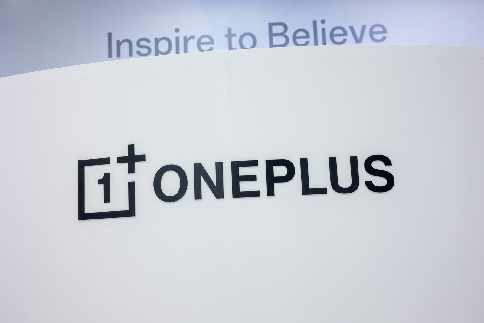 No shops, no sales? How could a OnePlus ban affect the company in India