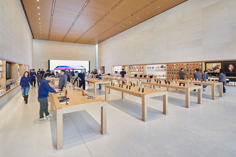 South Korean Apple Store - iPhone deemed a security threat, could get banned from this country's military