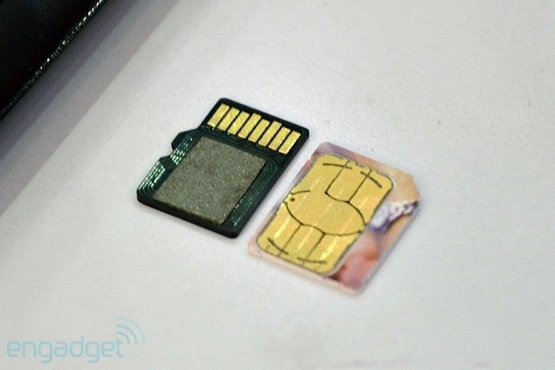 Netcom reveals microSD card with built in NFC