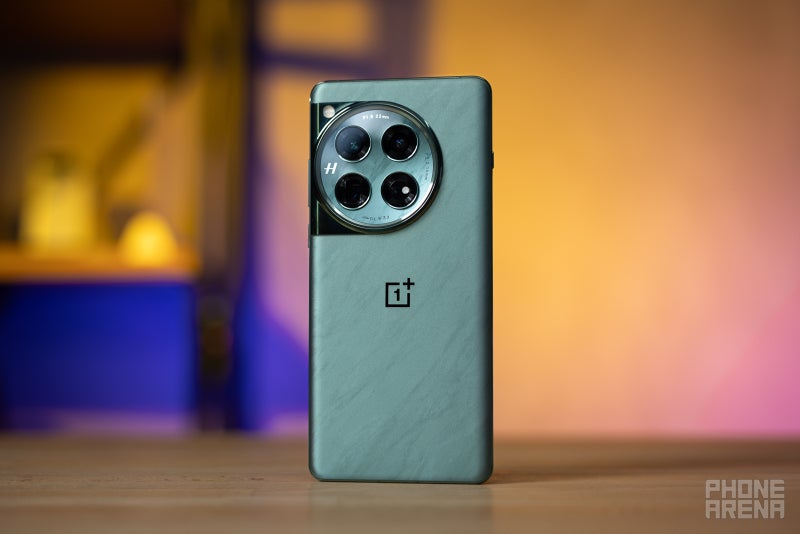 The OnePlus 12 in Flowy Emerald (Image Credit–PhoneArena)