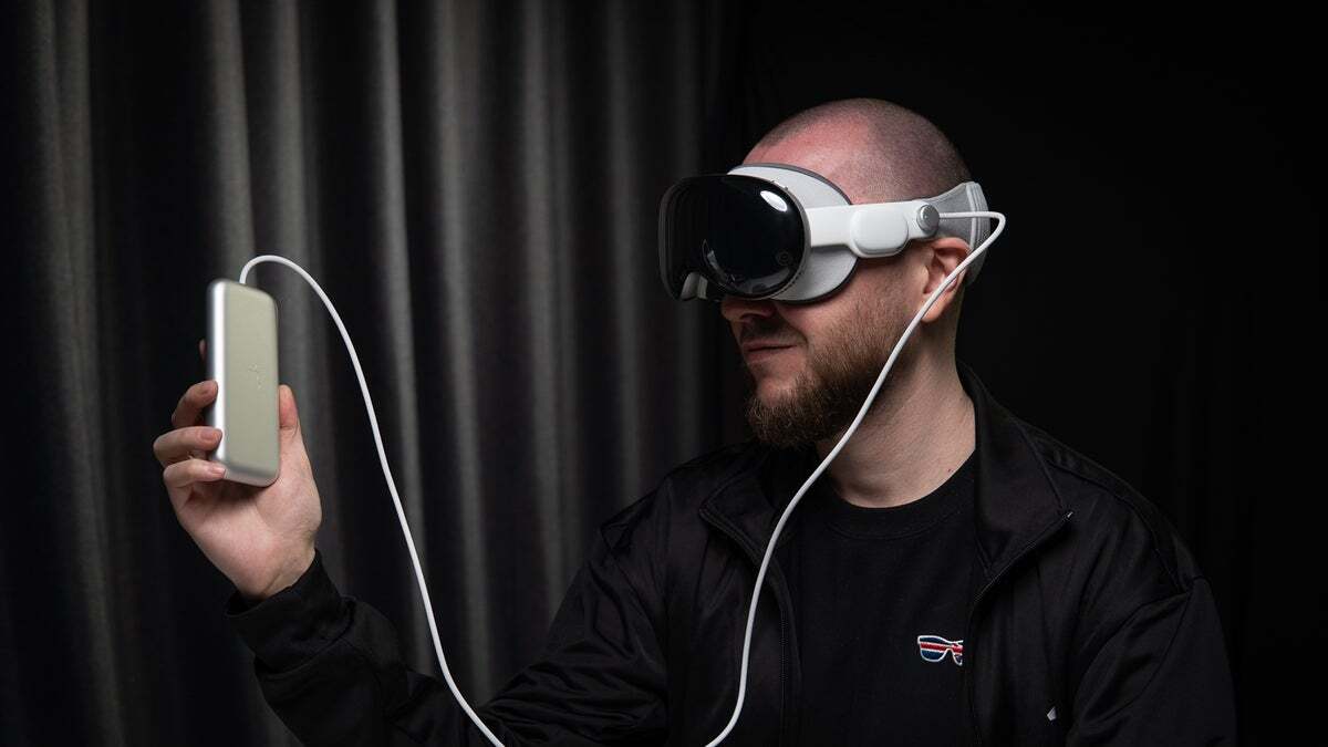 Where did my money go... - Is the iPhone Fold doomed to follow Apple Vision Pro&#039;s fate?
