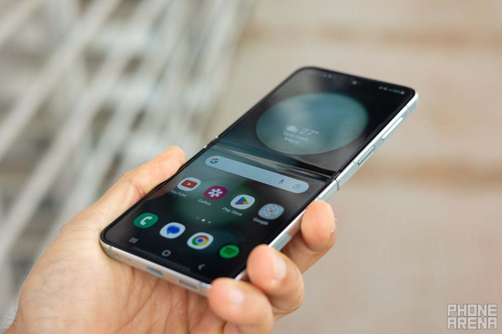 Samsung's Z Flip 5. It's a beauty but this crease is not for me... (Image Source - PhoneArena) - Dear Apple, if I were you, this is what I'd do with the next iPhone