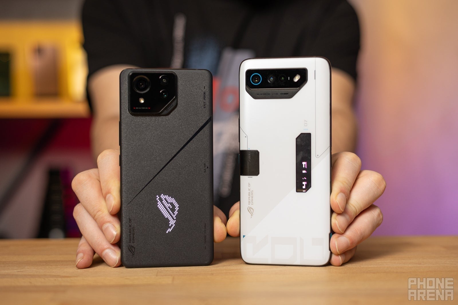 ROG Phone 8 on the left, ROG Phone 7 on the right - 2024 marks the death of the unique smartphone?