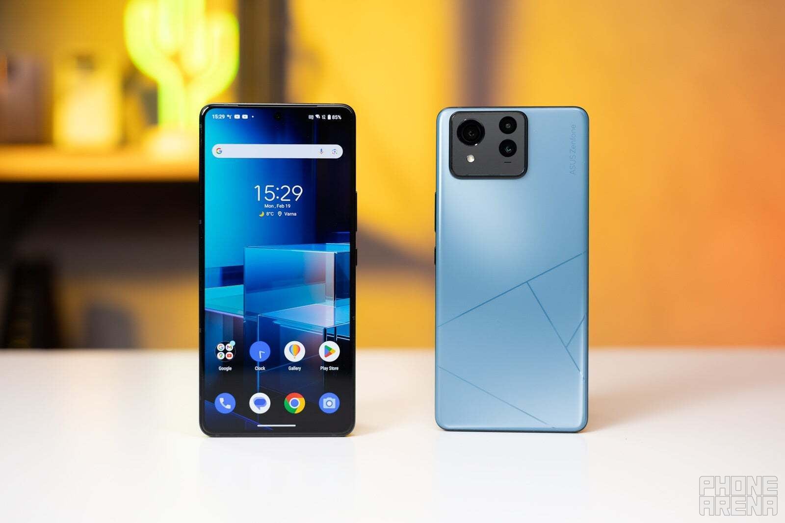 Asus Zenfone 11 Ultra which looks oddly similar to ROG Phone 8 | Image credit – PhoneArena - Is the Pixel 9 Pro XL&#039;s 16GB of RAM just AI fodder? Because I&#039;d like to use it too