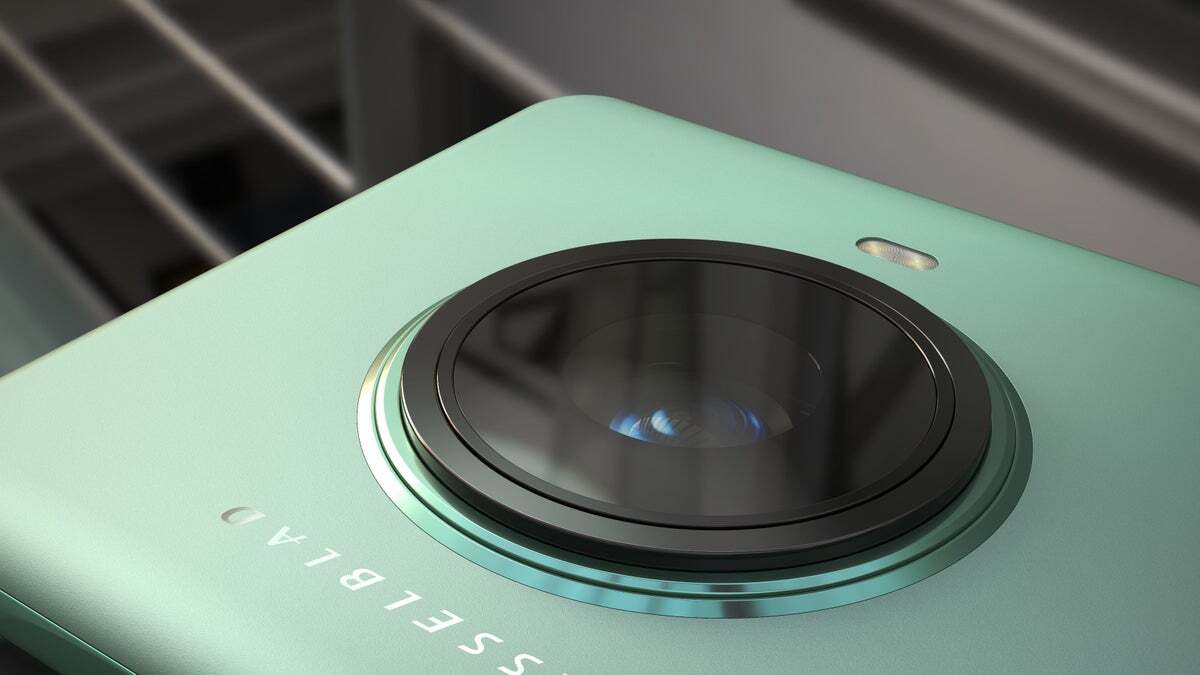 Flagship-lever price should result in flagship-level camera system - Galaxy Z Fold 6 Wishlist: What would a perfect foldable phone look like?