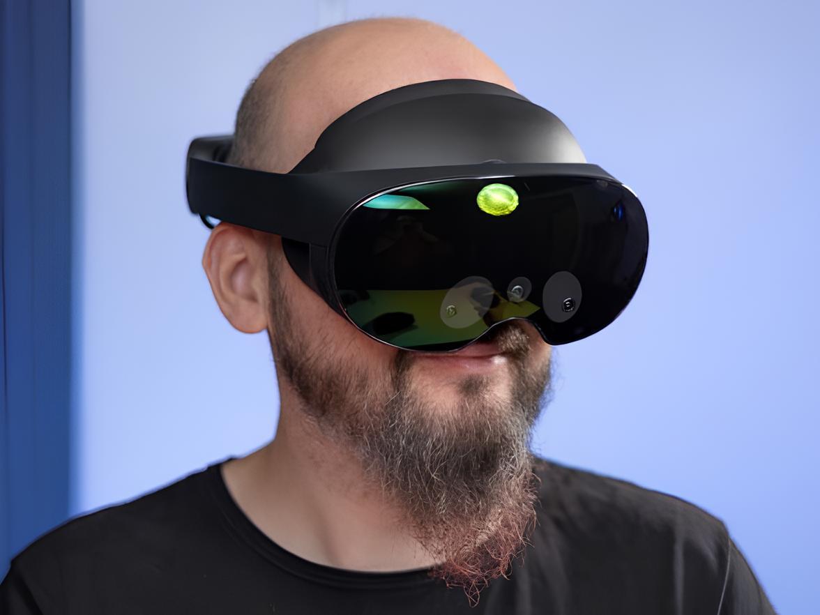 Image credit — PhoneArena - There&#039;s no better time to jump into VR! Here&#039;s everything you need to know