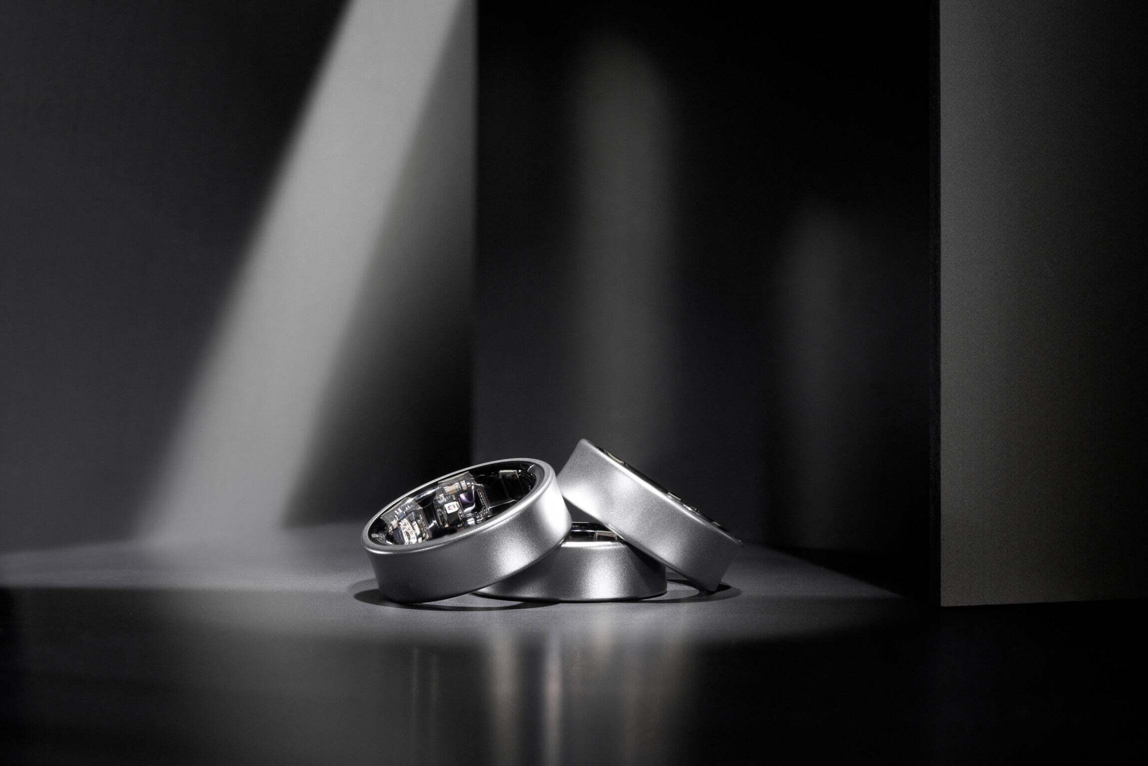 Official image of the Samsung Galaxy Ring