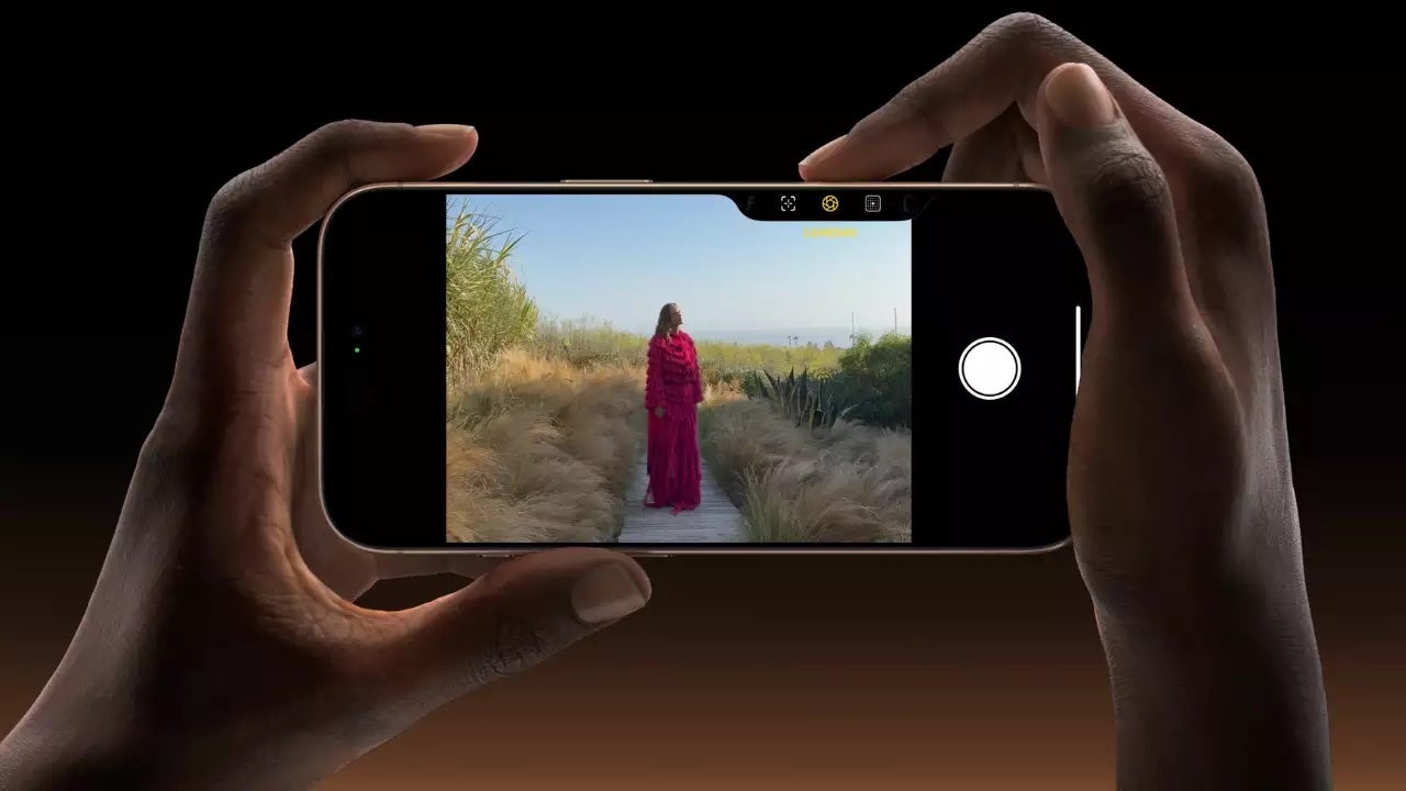 Apple&amp;#039;s new Camera Control button working on iPhone 16 Pro.