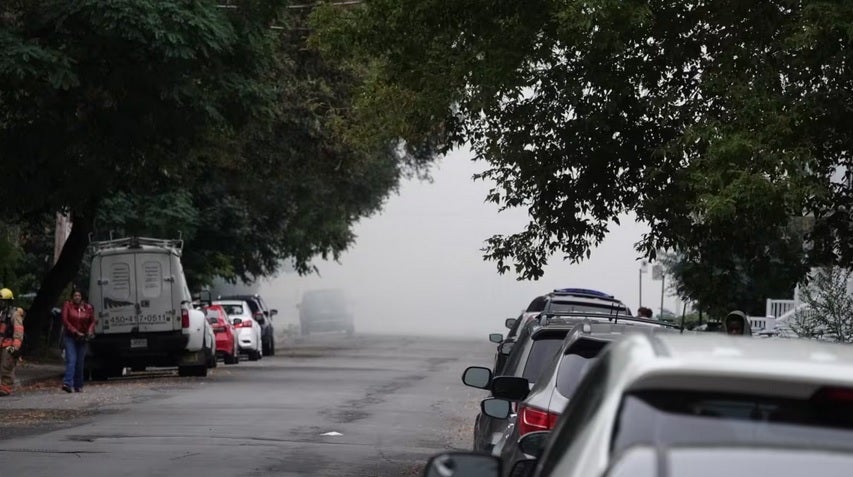 Smoke from a lithoum ion battery fire at the Port of Montreal speads.