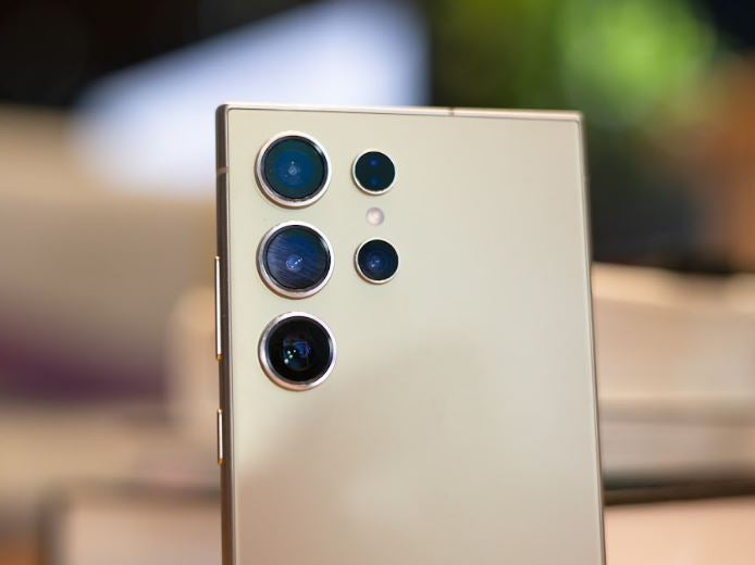 Samsung Galaxy S24 Ultra backside
