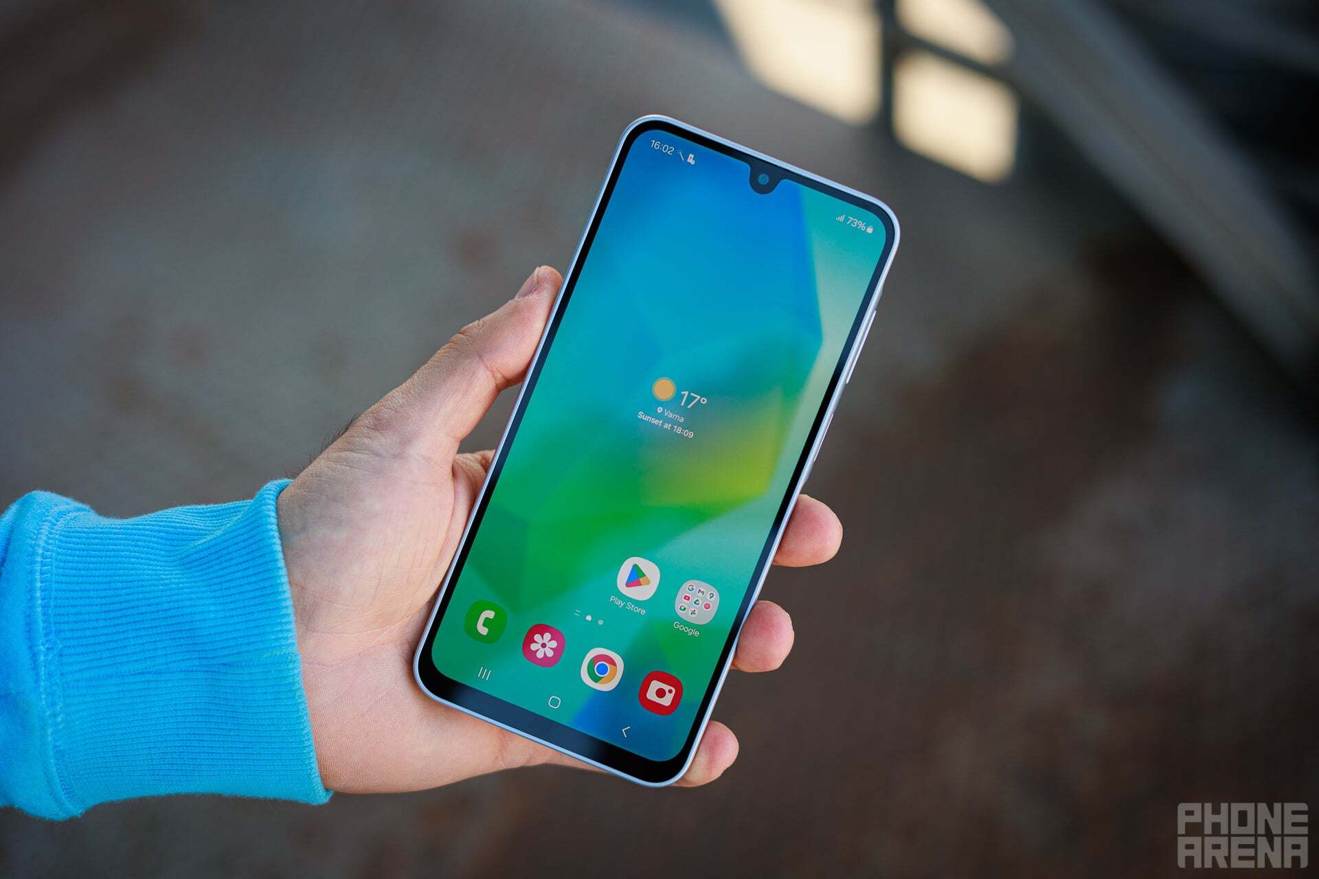 Um Super AMOLED de 6,7 polegadas com taxa de atualização de 90 Hz por US$ 199? Cale a boca e pegue meu dinheiro! | Imagem de PhoneArena – Passei uma semana usando um dos telefones mais baratos da Samsung. Isso me fez reconsiderar minhas escolhas principais