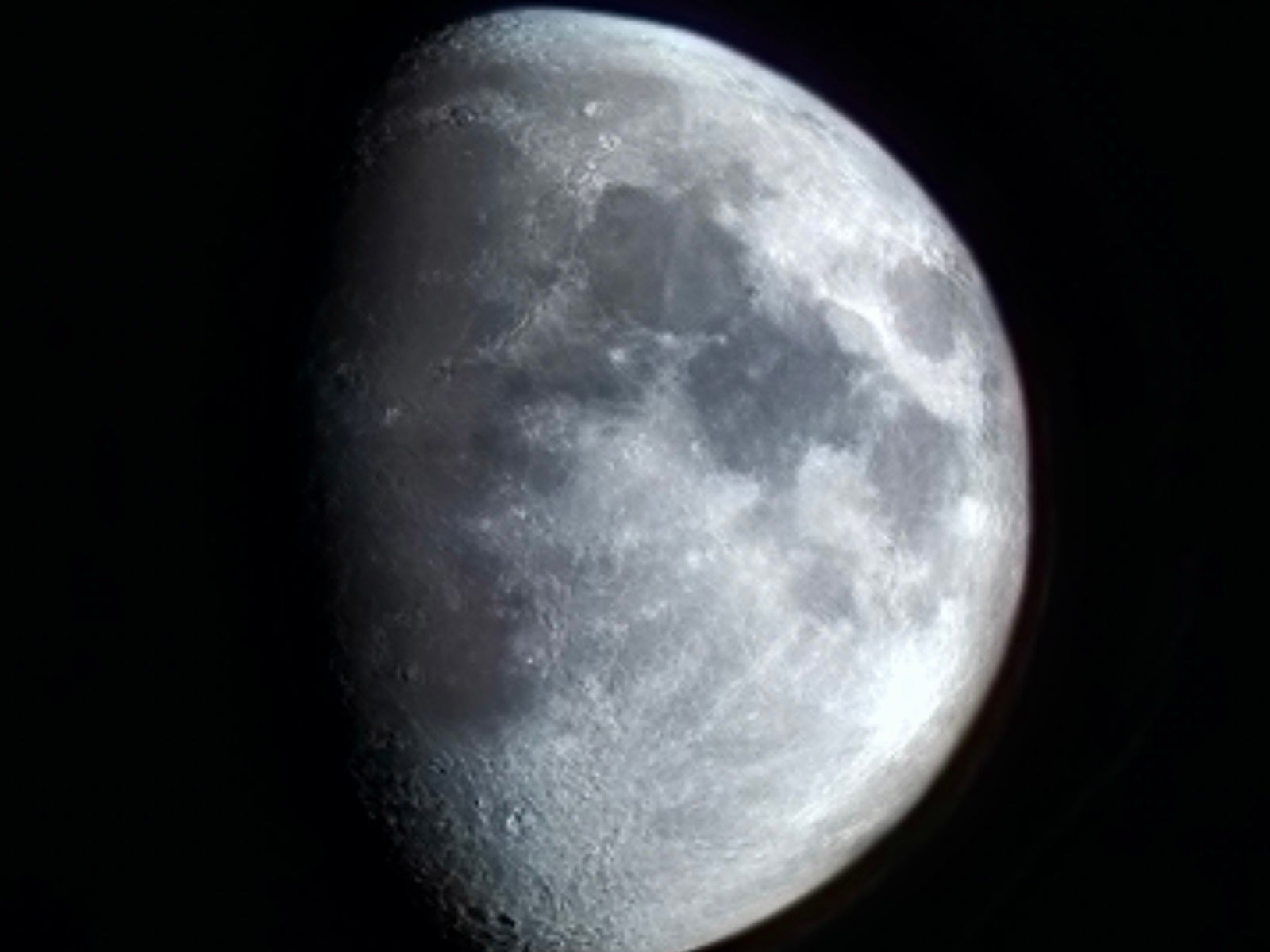 Bonus - the Moon captured at 120X max zoom handheld - Oppo Find X8 Pro camera score serves a surprise, outclasses the Pixel 9 Pro XL