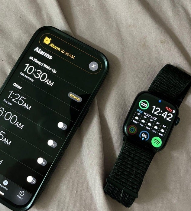 iPhone alarm didn&amp;#039;t ring on time according to the Apple Watch.