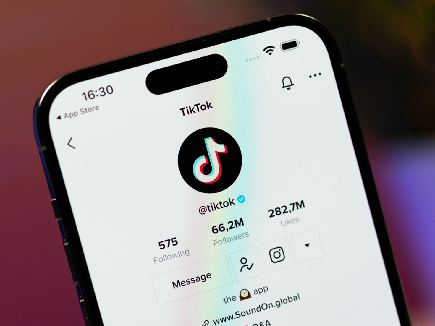 Image credit — PhoneArena - Amidst TikTok exodus to RedNote a third app is profiting without lifting a finger