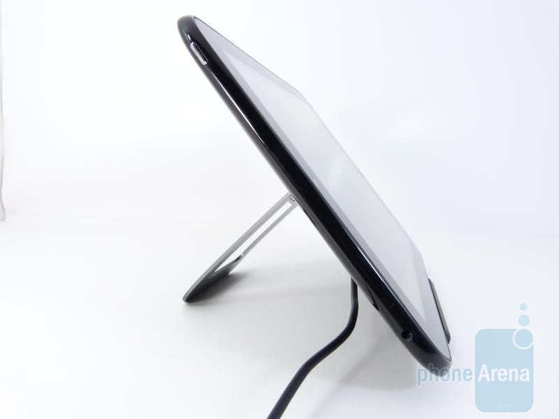 HP TouchPad Touchstone Charging Dock demonstration