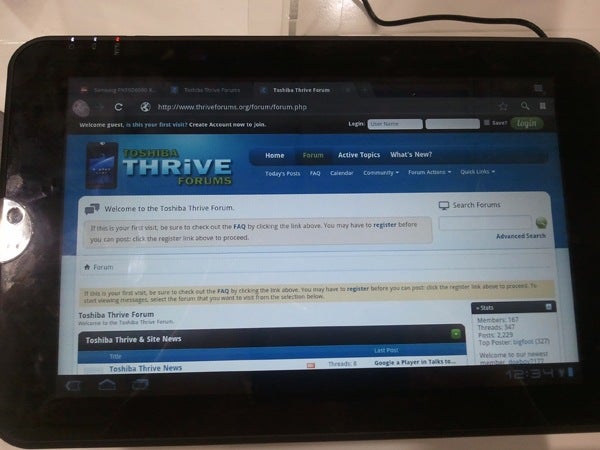 Toshiba Thrive makes an early arrival at some BestBuy stores