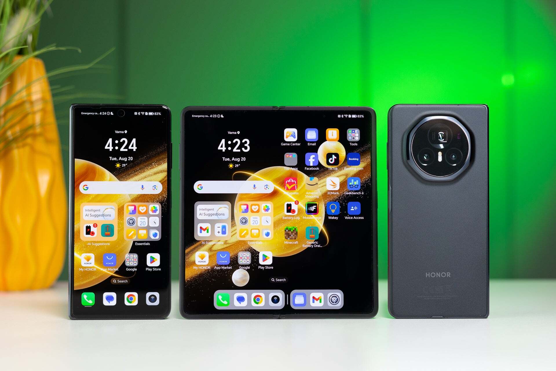 The world&#039;s thinnest foldable? Honor Magic V4 seems ready to snatch its title back from Oppo